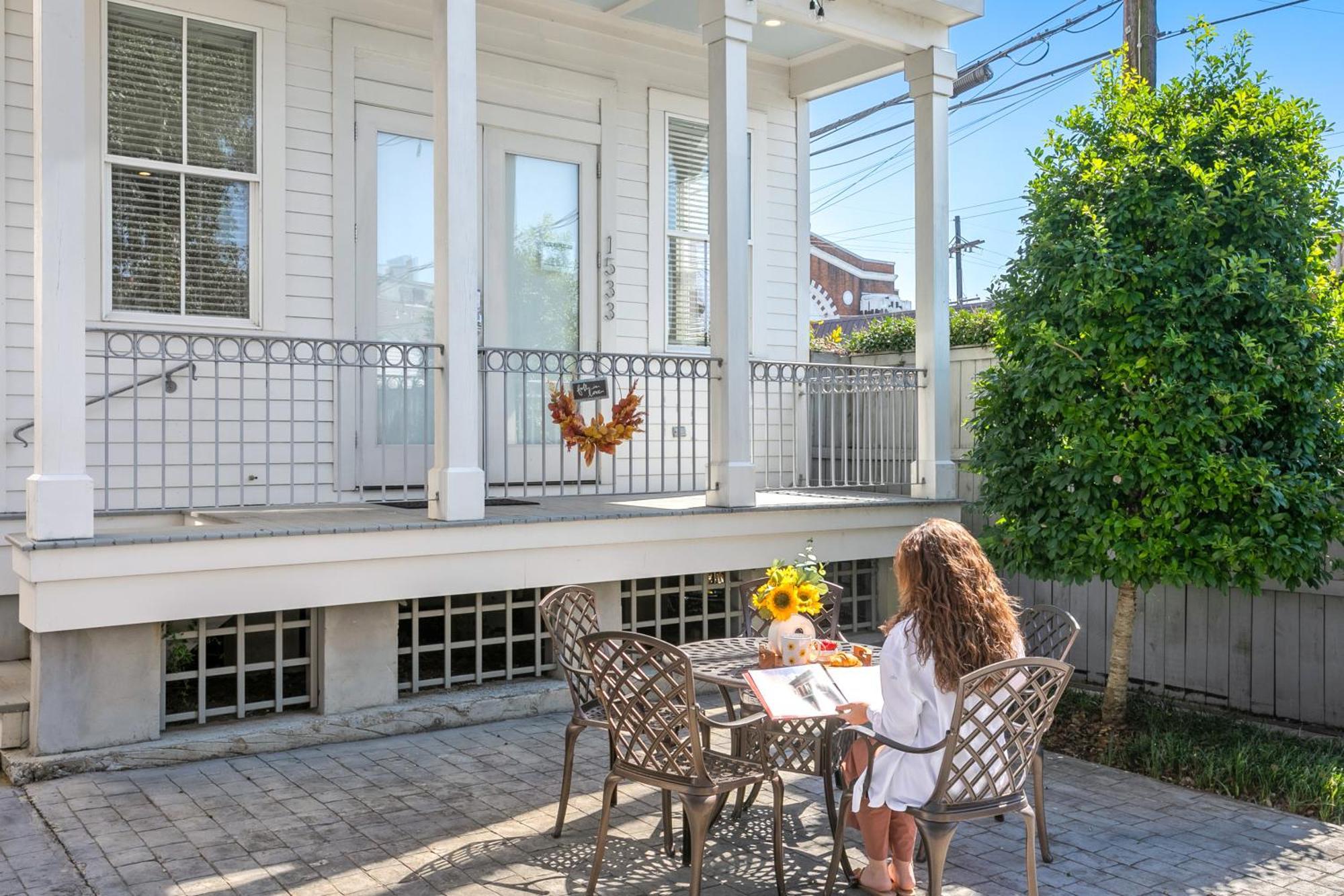 Appartamento Charming 2Br On Carondelet By Hosteeva New Orleans Esterno foto