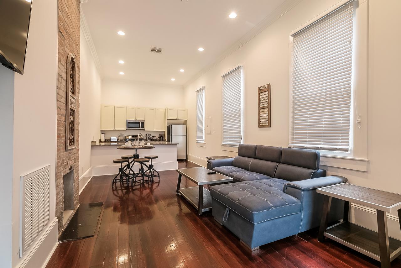 Appartamento Charming 2Br On Carondelet By Hosteeva New Orleans Esterno foto