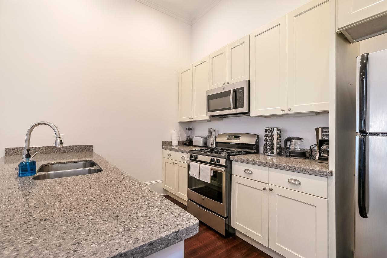 Appartamento Charming 2Br On Carondelet By Hosteeva New Orleans Esterno foto